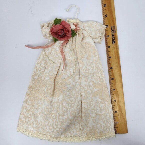 Victorian Style Dress Ornament Set of 6 Decorative Fan Christmas Decor - Picture 10 of 11